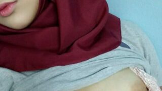 Hijab Viral Video Hot Desi Bumil Karudung merah C0lm3k Sendirian di kamar