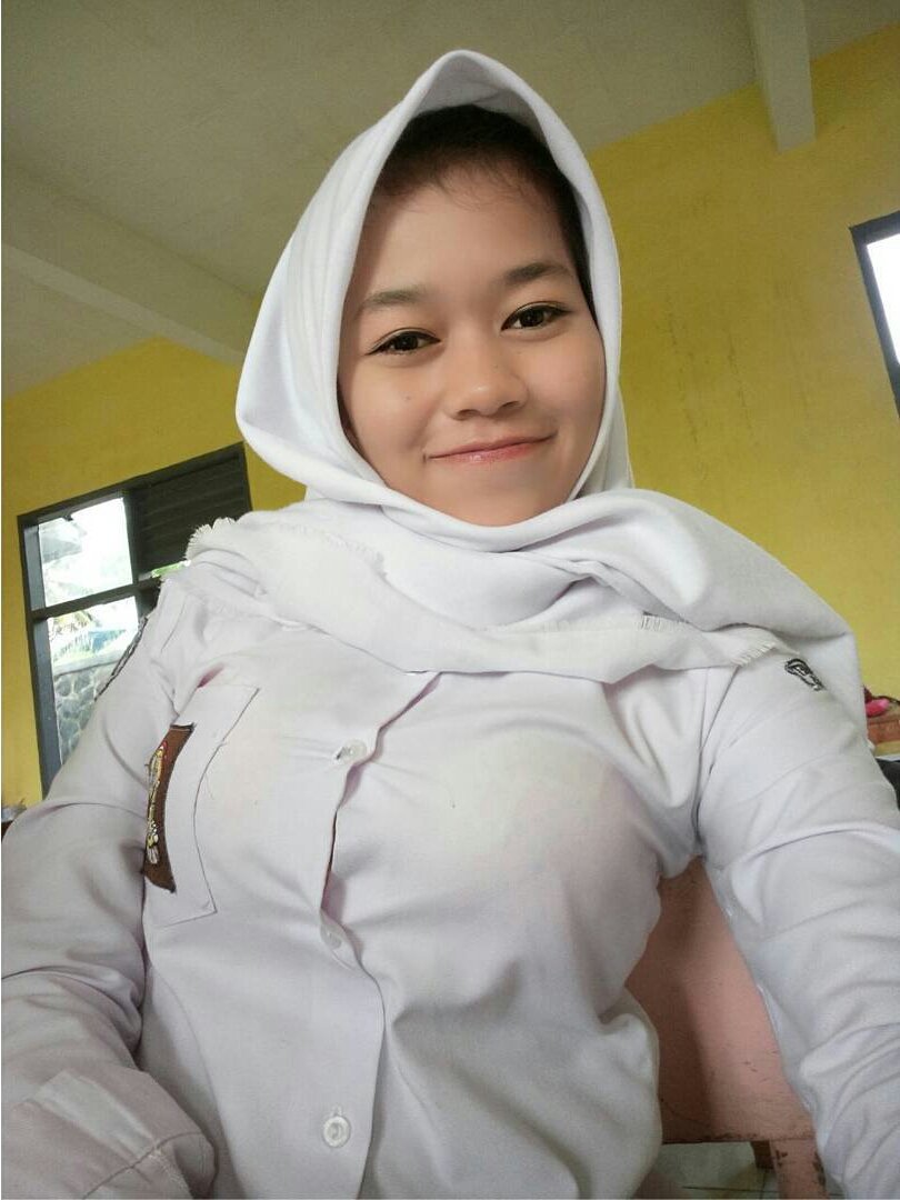 Latest Viral 2026 Phenomenon Of ABG Viral SMA 2026 Ukhti Jilbab Wiwik One For All Indonesia